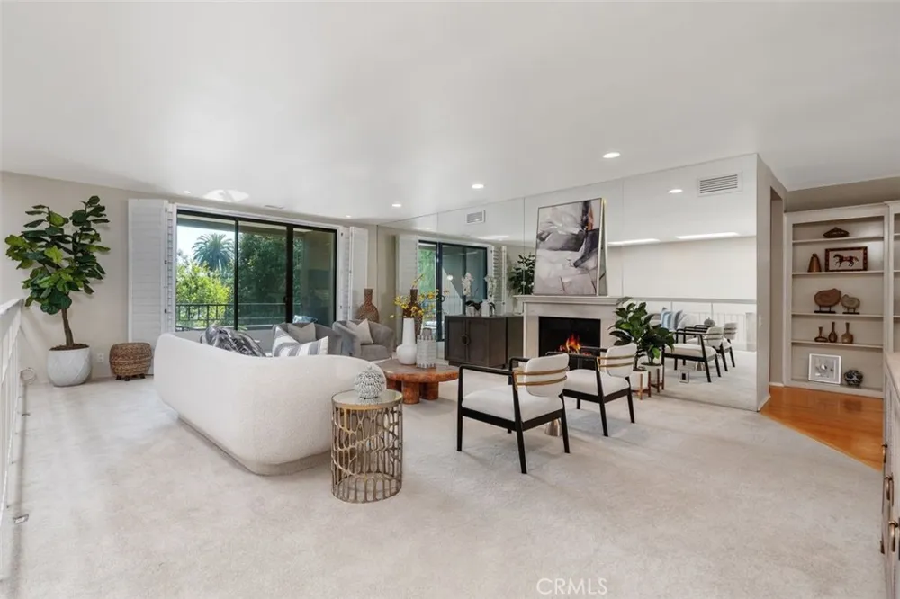 885 S Orange Grove Boulevard #2 Pasadena, CA 91105