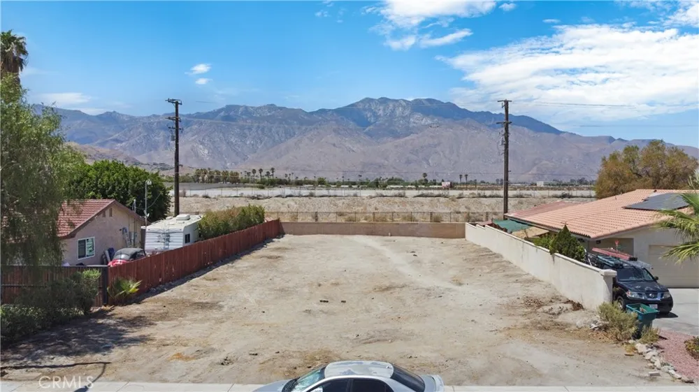173 Shifting Sands Trail Cathedral City, CA 92264