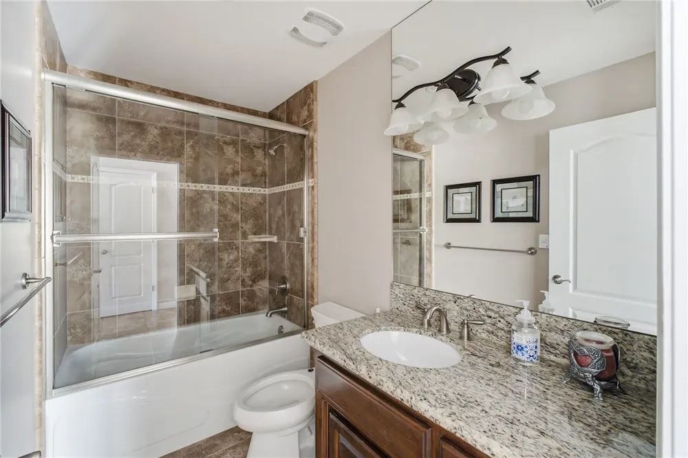 17041 Anelura Court Bakersfield, CA 93314