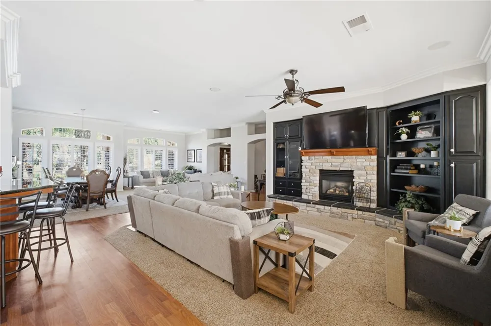 17041 Anelura Court Bakersfield, CA 93314