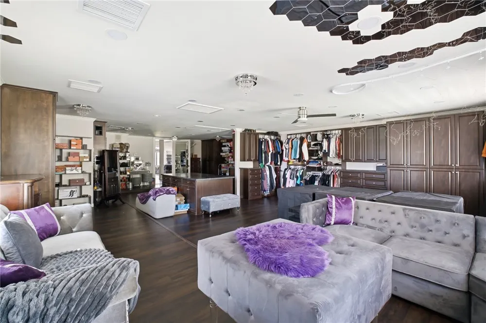 17041 Anelura Court Bakersfield, CA 93314