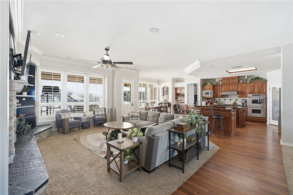 17041 Anelura Court Bakersfield, CA 93314