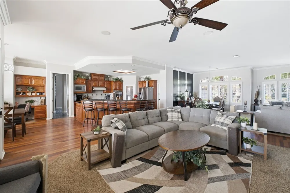 17041 Anelura Court Bakersfield, CA 93314