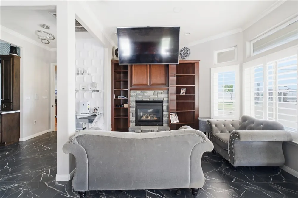 17041 Anelura Court Bakersfield, CA 93314