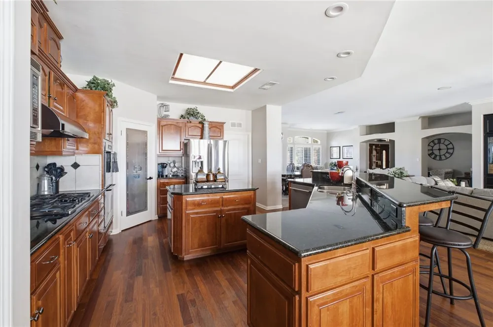17041 Anelura Court Bakersfield, CA 93314