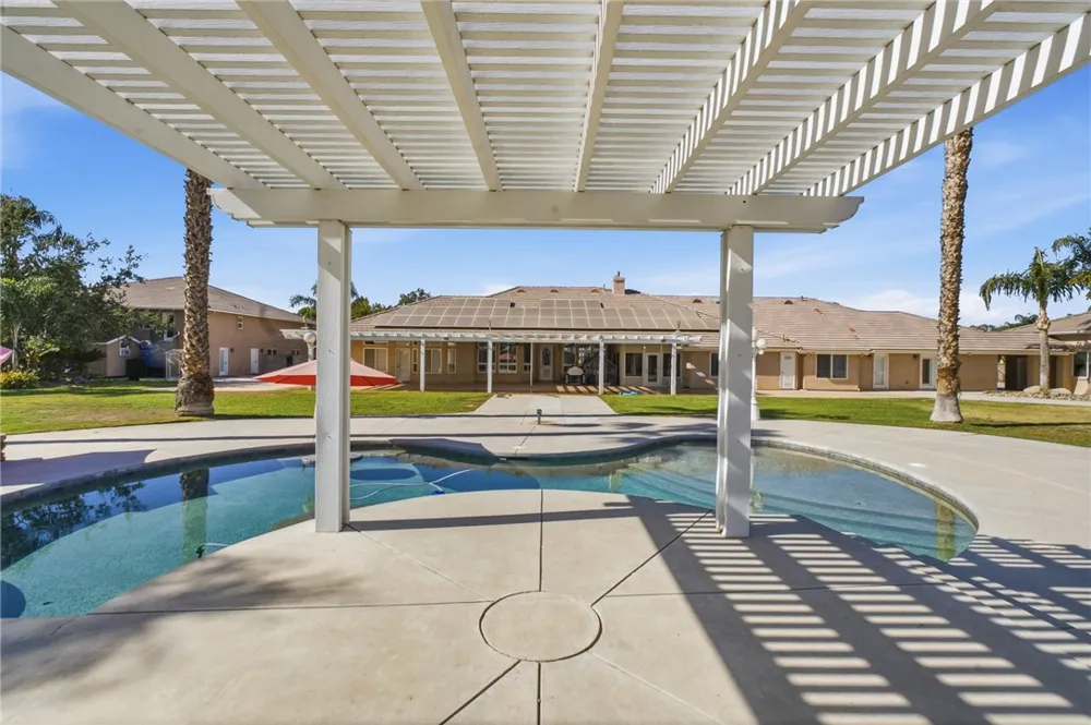 17041 Anelura Court Bakersfield, CA 93314