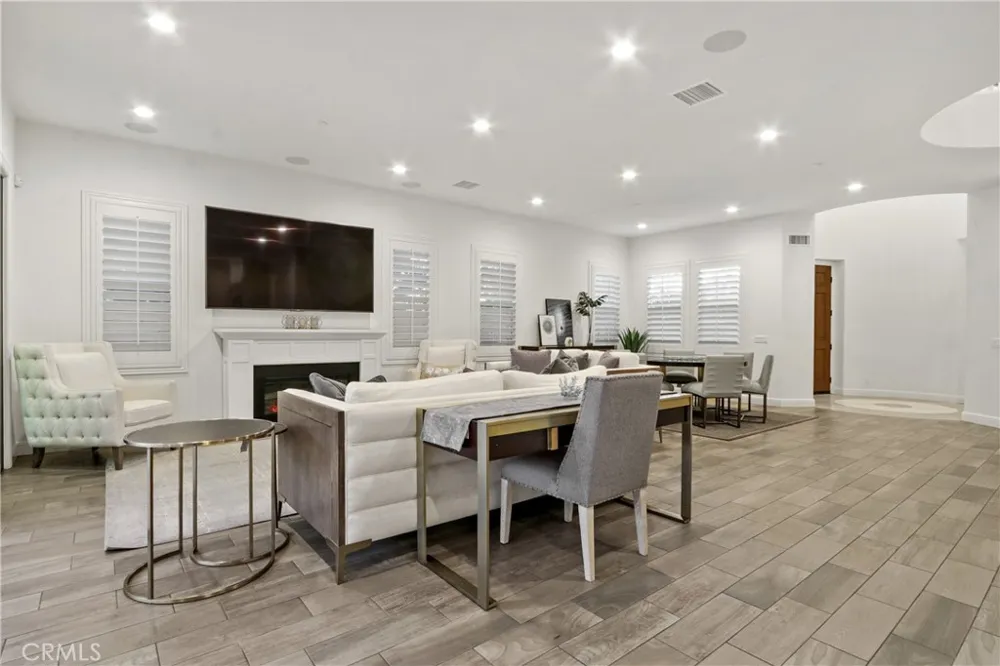 42 Barberry Lake Forest, CA 92630