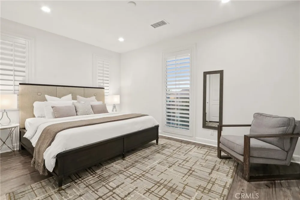 42 Barberry Lake Forest, CA 92630