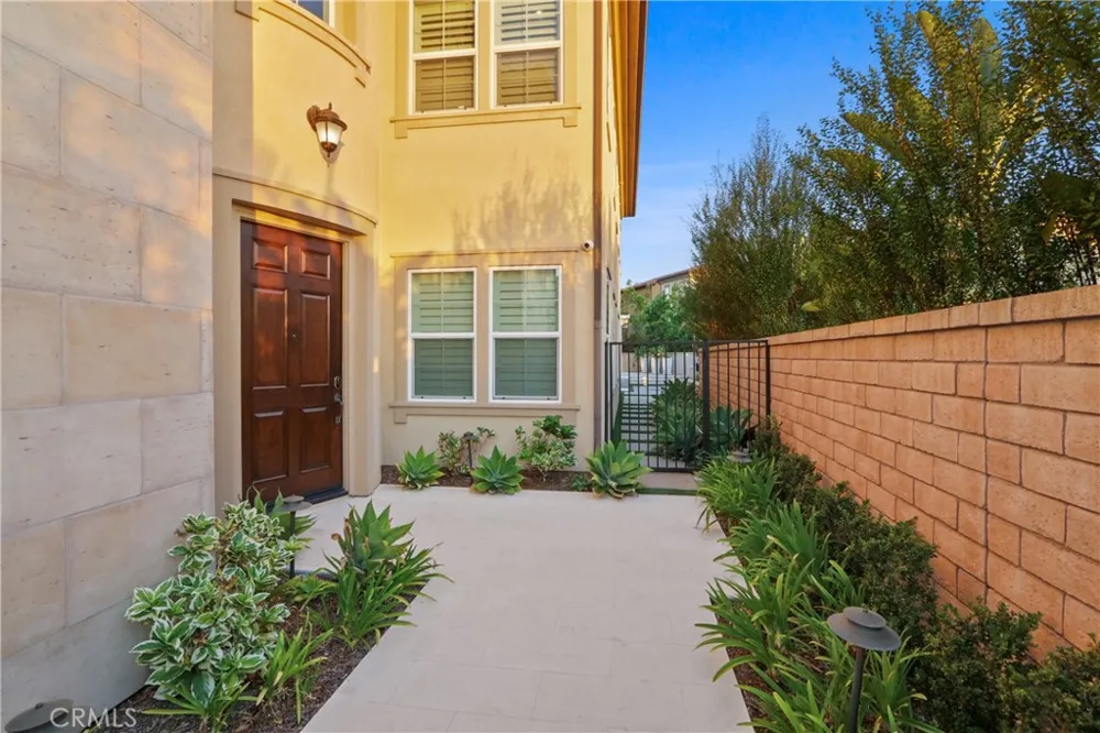 42 Barberry Lake Forest, CA 92630