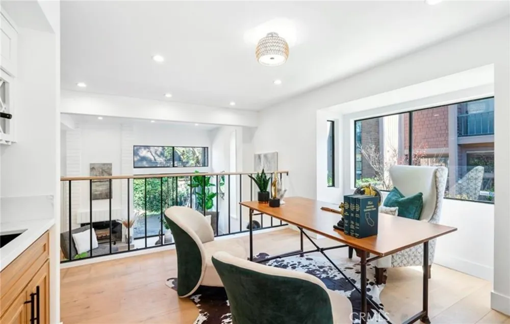 13036 Mindanao #7 Los Angeles, CA 90292
