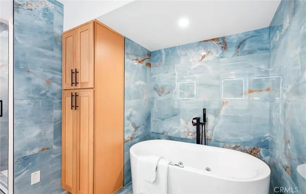 13036 Mindanao #7 Los Angeles, CA 90292