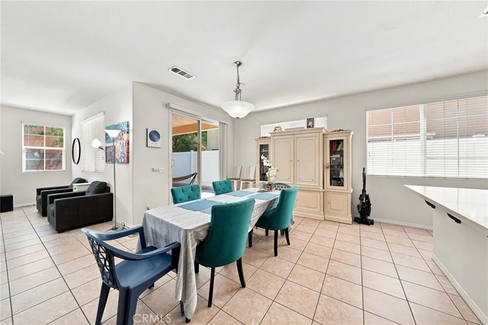 2877 S Via Belamaria Ontario, CA 91762