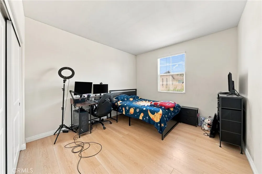 2877 S Via Belamaria Ontario, CA 91762