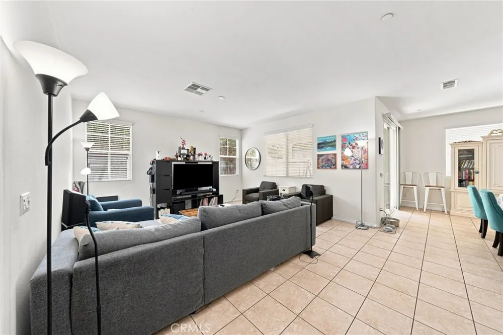 2877 S Via Belamaria Ontario, CA 91762
