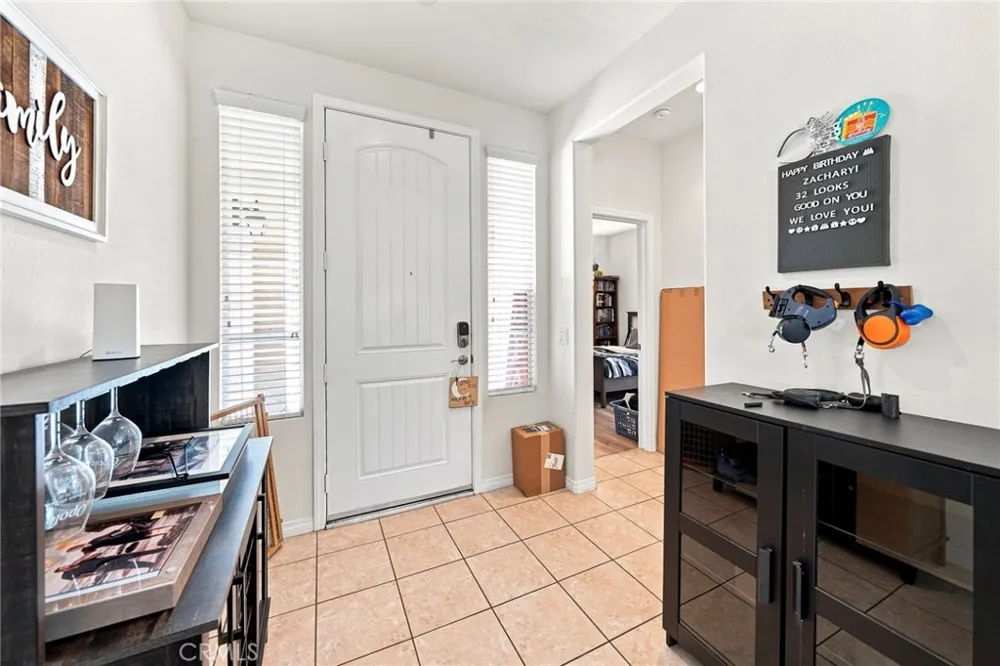 2877 S Via Belamaria Ontario, CA 91762