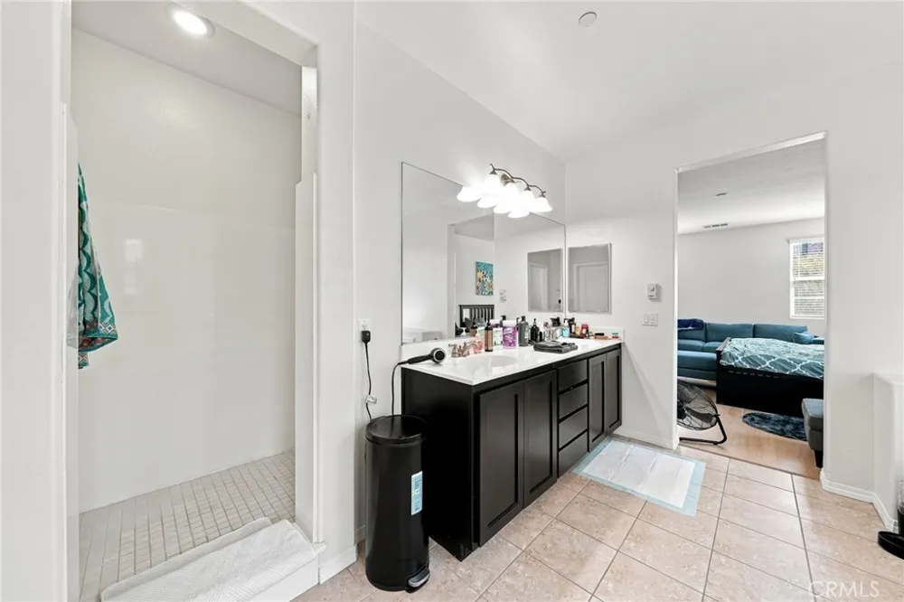 2877 S Via Belamaria Ontario, CA 91762