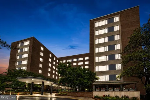 4301 MASSACHUSETTS AVENUE NW #5014