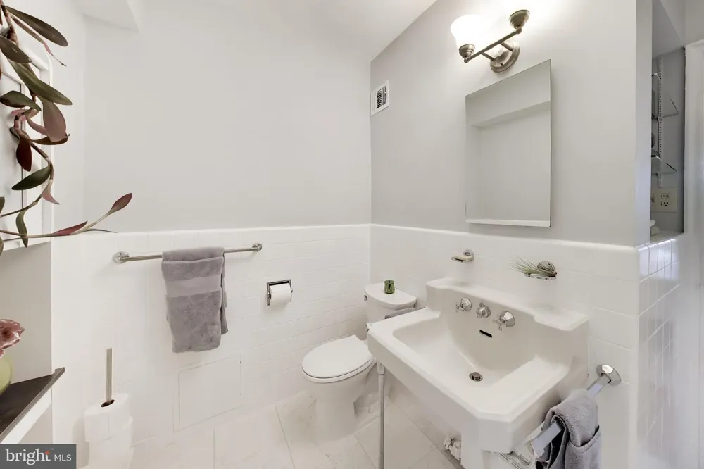4301 MASSACHUSETTS AVENUE NW #5014 Washington, DC 20016