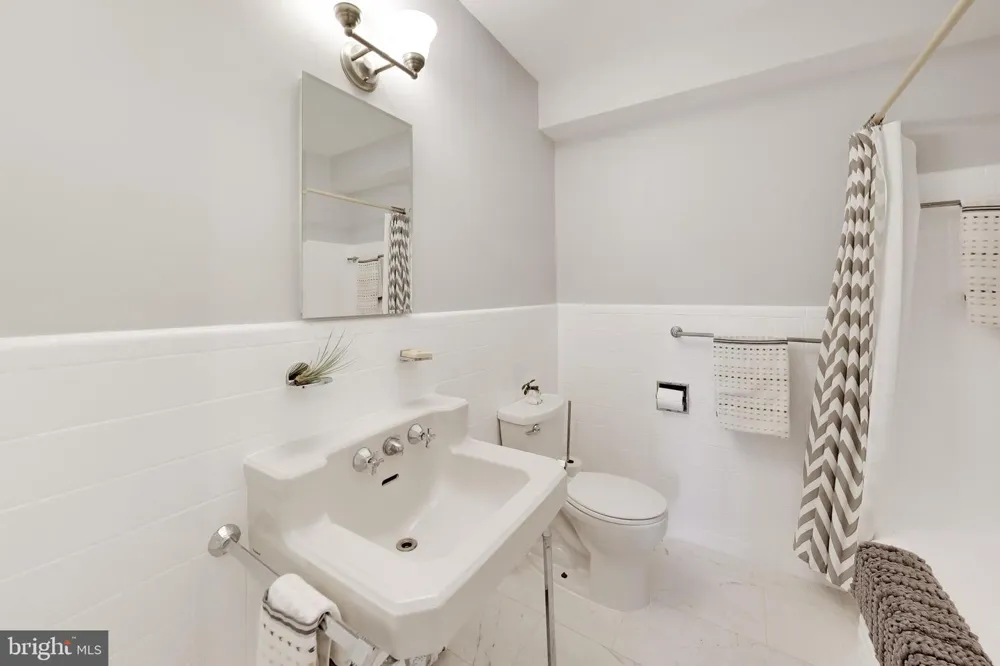 4301 MASSACHUSETTS AVENUE NW #5014 Washington, DC 20016