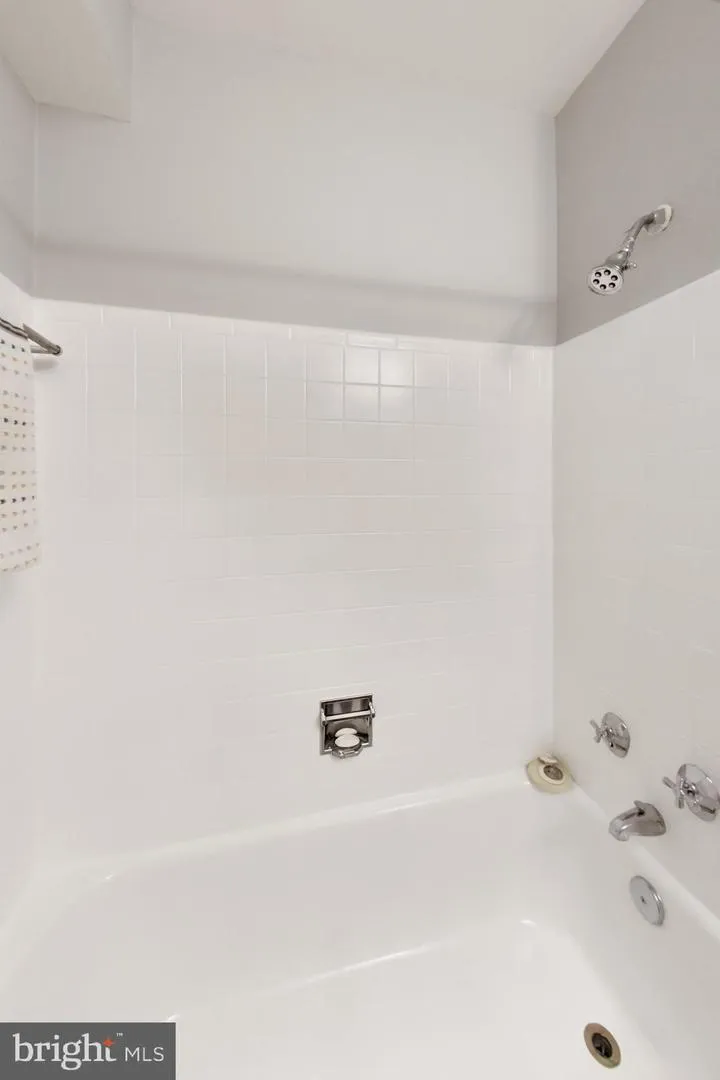 4301 MASSACHUSETTS AVENUE NW #5014 Washington, DC 20016