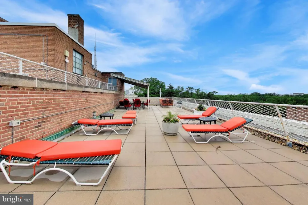 4301 MASSACHUSETTS AVENUE NW #5014 Washington, DC 20016