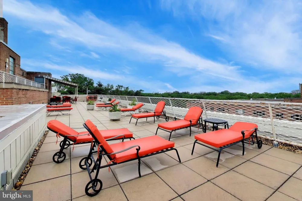 4301 MASSACHUSETTS AVENUE NW #5014 Washington, DC 20016