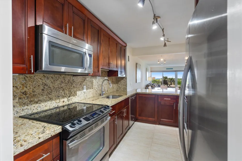 1021 Hillsboro Mile #504 Hillsboro Beach, FL 33062