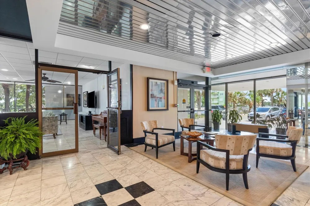 1021 Hillsboro Mile #504 Hillsboro Beach, FL 33062
