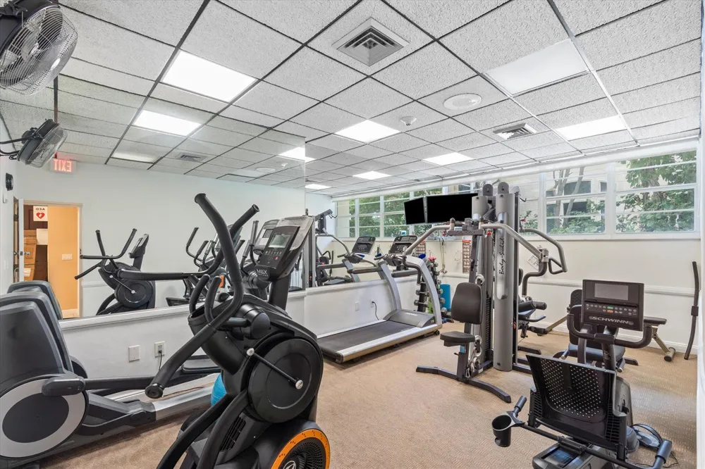 1021 Hillsboro Mile #504 Hillsboro Beach, FL 33062