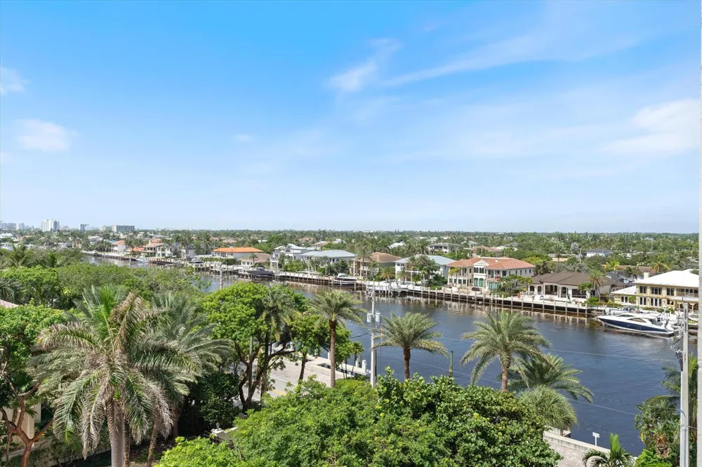 1021 Hillsboro Mile #504 Hillsboro Beach, FL 33062
