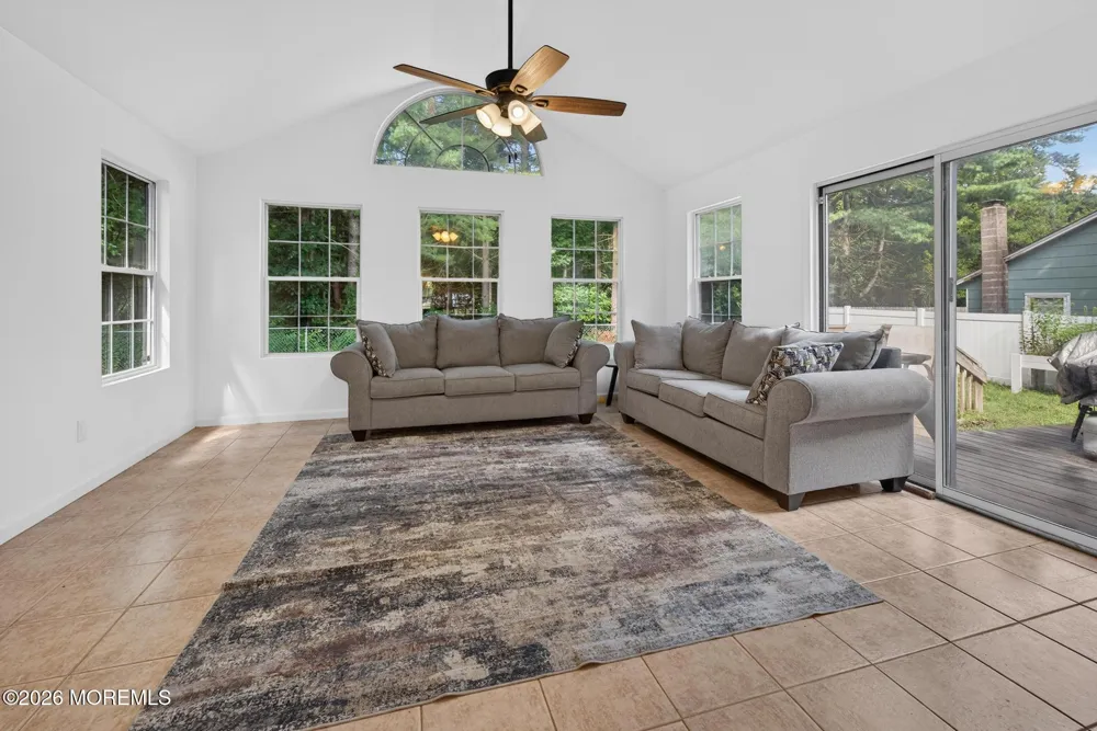370 Elm Lane Brick, NJ 08723