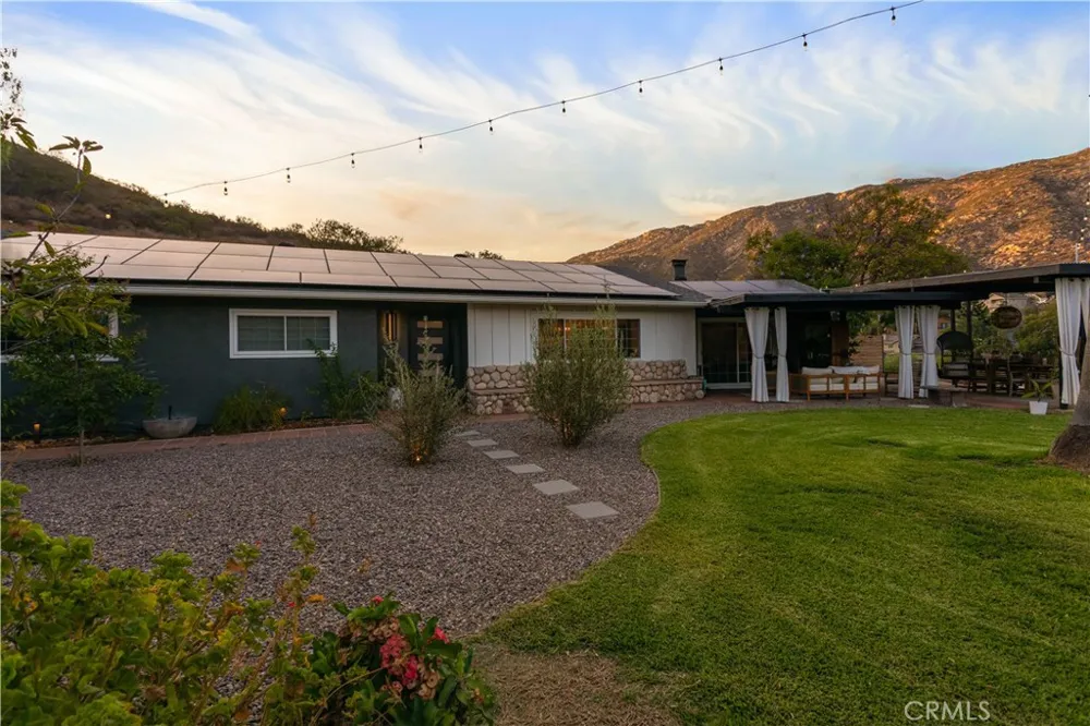 117 La Cresta El Cajon, CA 92019