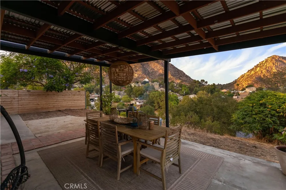 117 La Cresta El Cajon, CA 92019