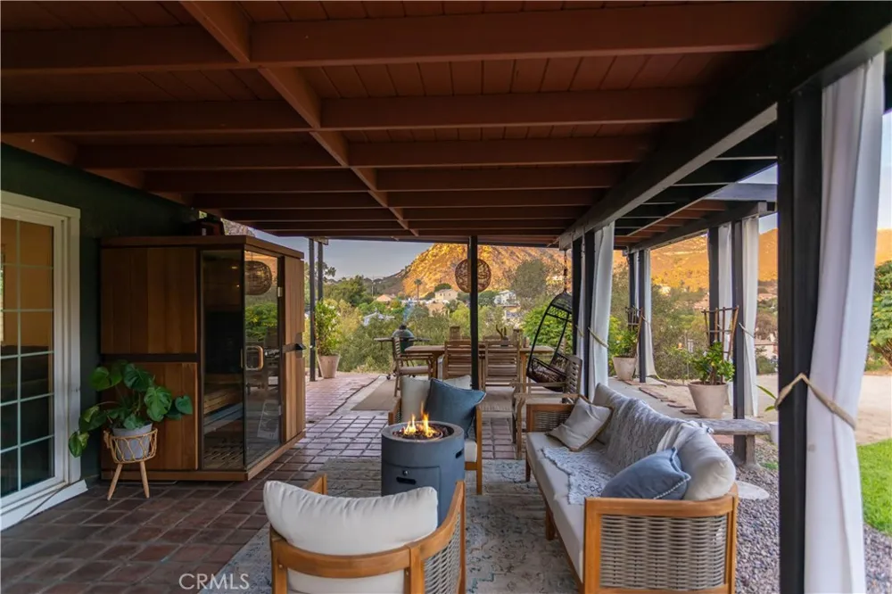117 La Cresta El Cajon, CA 92019