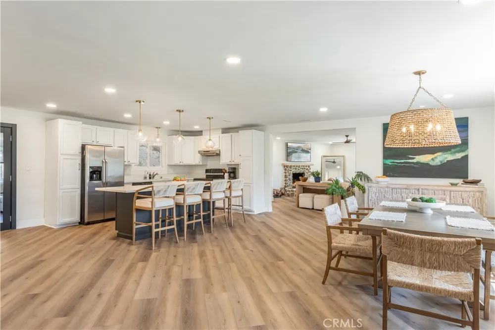 117 La Cresta El Cajon, CA 92019