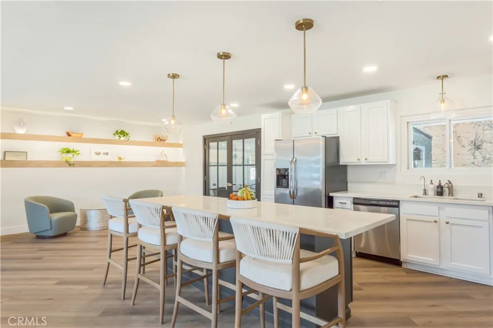 117 La Cresta El Cajon, CA 92019
