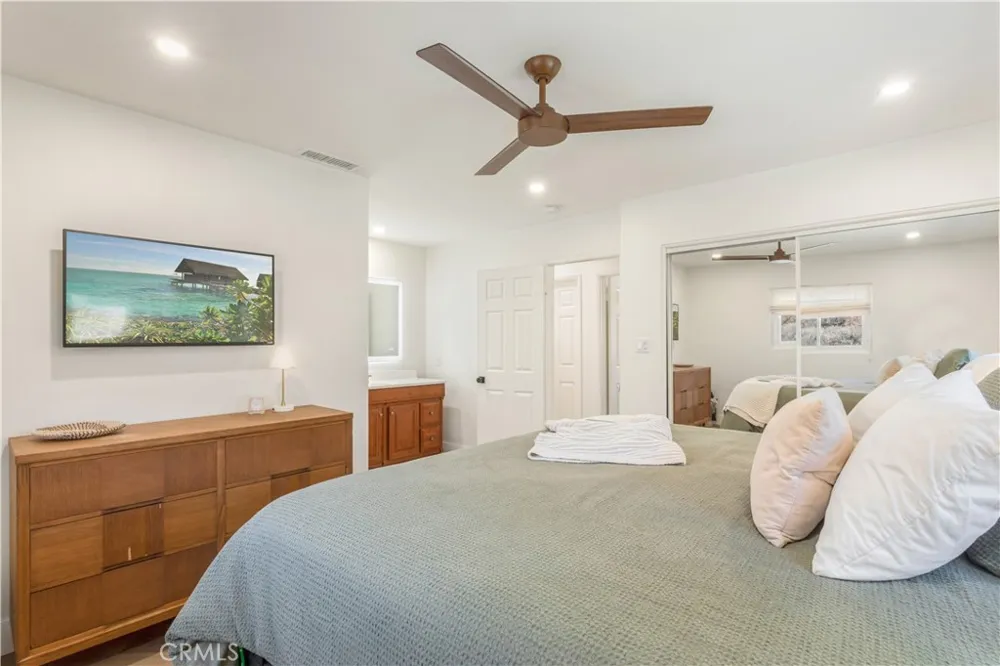 117 La Cresta El Cajon, CA 92019