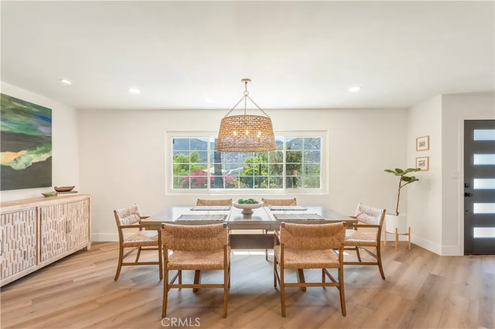 117 La Cresta El Cajon, CA 92019