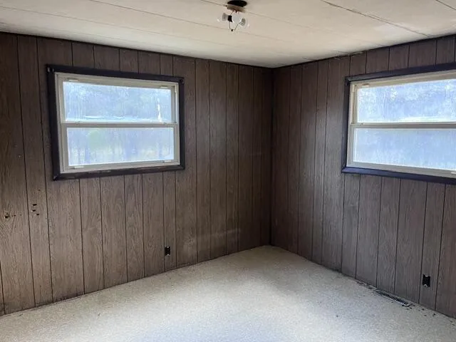 961 Dusty Irons, MI 49644