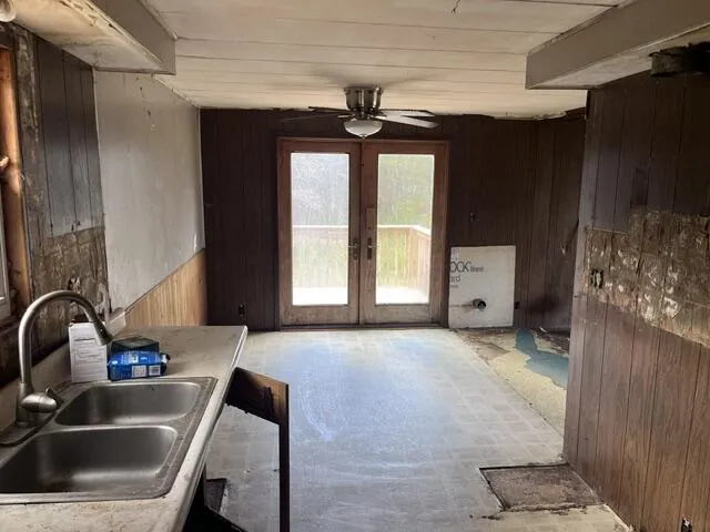 961 Dusty Irons, MI 49644