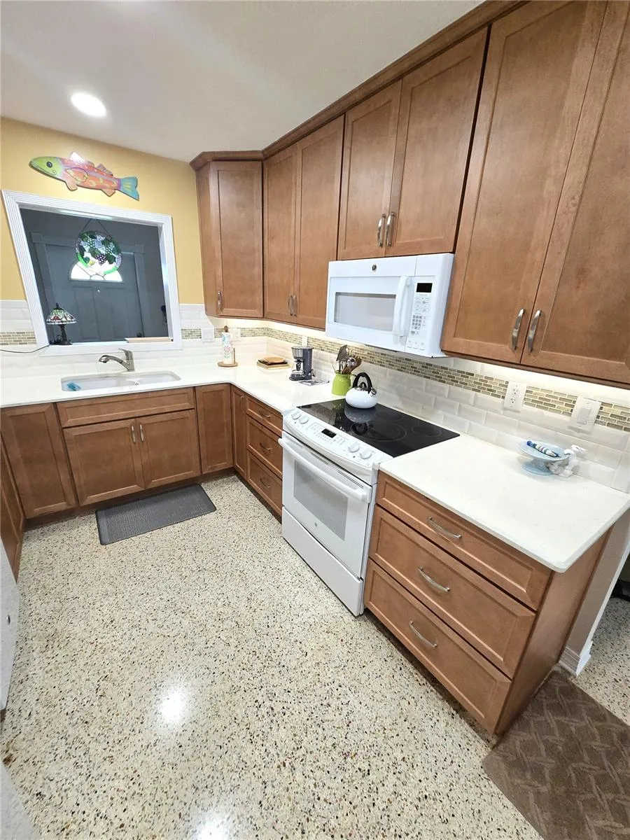5116 13TH AVENUE DRIVE W Bradenton, FL 34209