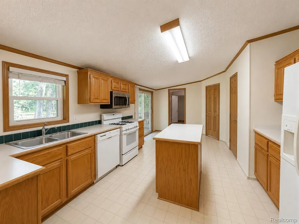 29 Dusty Trail Bedford Charter Township, MI 49017