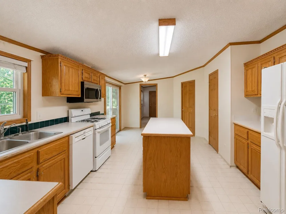 29 Dusty Trail Bedford Charter Township, MI 49017