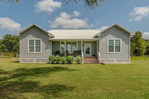 1401 E Buccaneer Drive