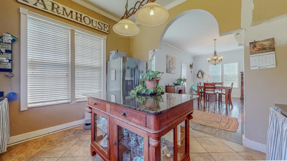 1401 E Buccaneer Drive Winnie, TX 77665