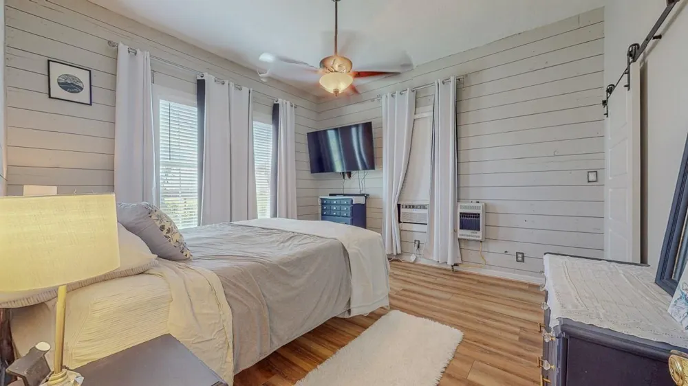 1401 E Buccaneer Drive Winnie, TX 77665