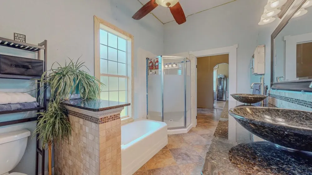 1401 E Buccaneer Drive Winnie, TX 77665