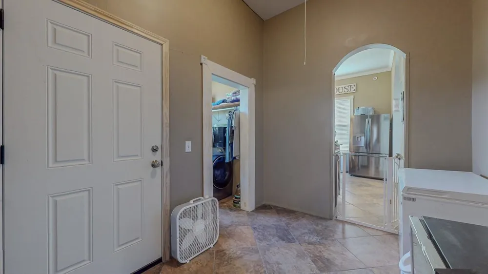 1401 E Buccaneer Drive Winnie, TX 77665