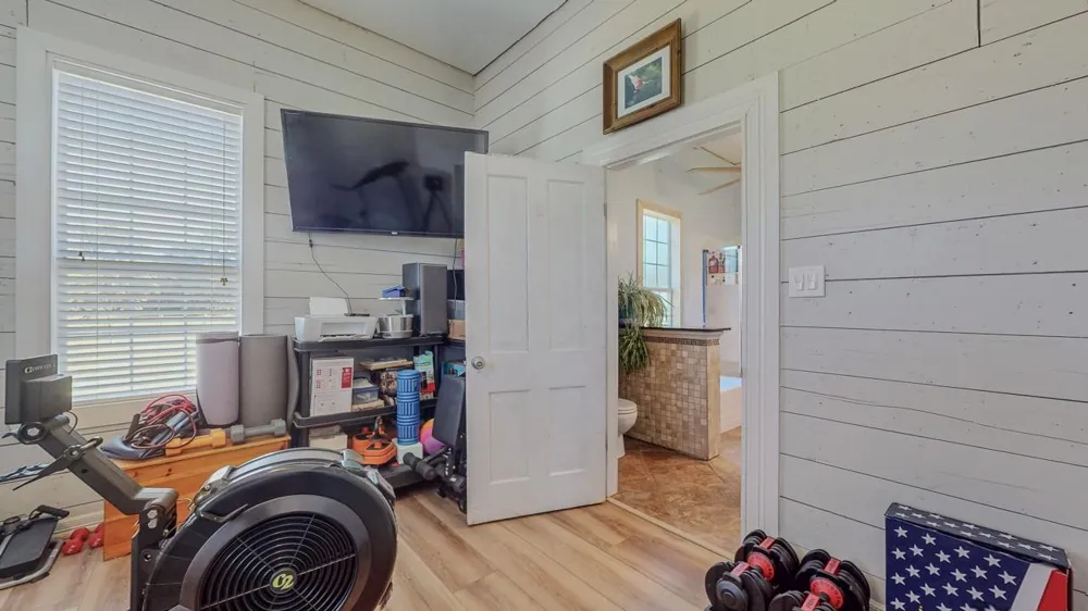 1401 E Buccaneer Drive Winnie, TX 77665