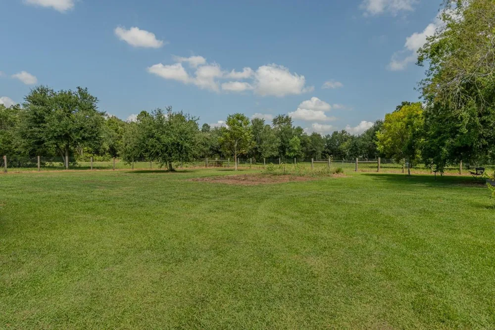 1401 E Buccaneer Drive Winnie, TX 77665